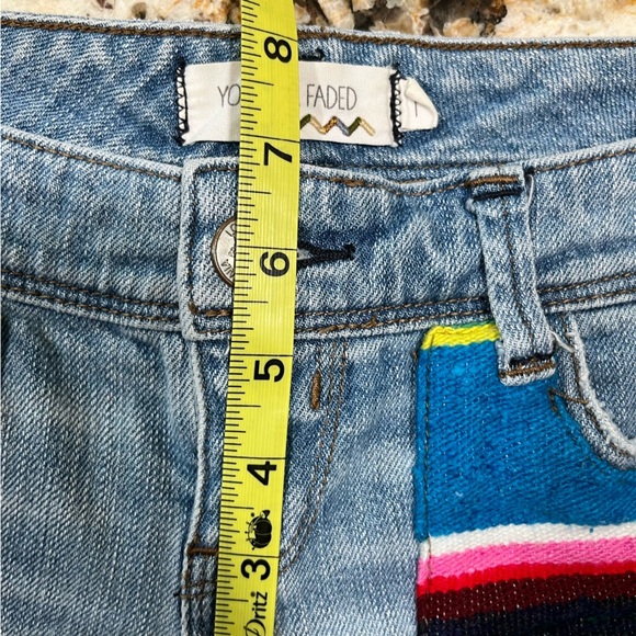 Young & Faded Low-rise Denim Micro Shorts with Frayed Hem and Statement Pockets - Picture 5 of 6